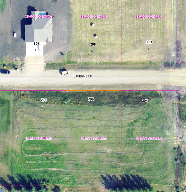 206 Laverne Lane N, Colfax, ND 58018