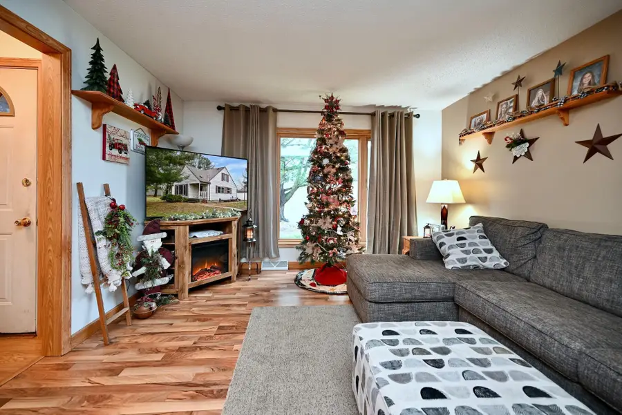 812 6th Street W, Wabasha, MN 55981 - #3