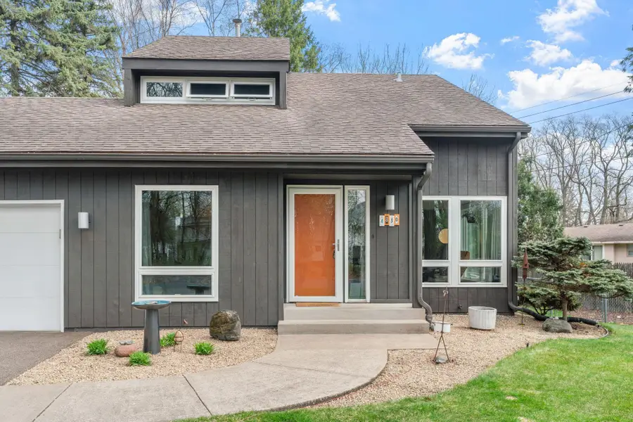 4830 Lakeview Drive, Shoreview, MN 55126 - #2