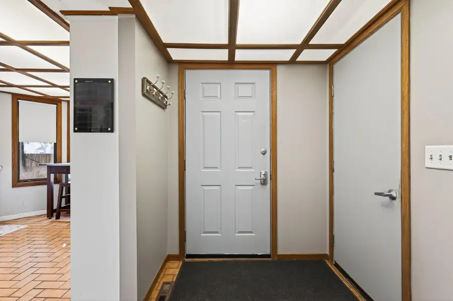 1516 Rushmore Drive, Burnsville, MN 55306 - Image #3