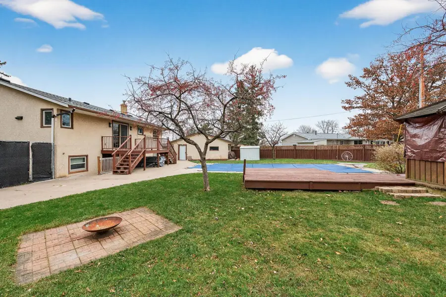 8657 Ironwood Trail N, Lake Elmo, MN 55042 - #2