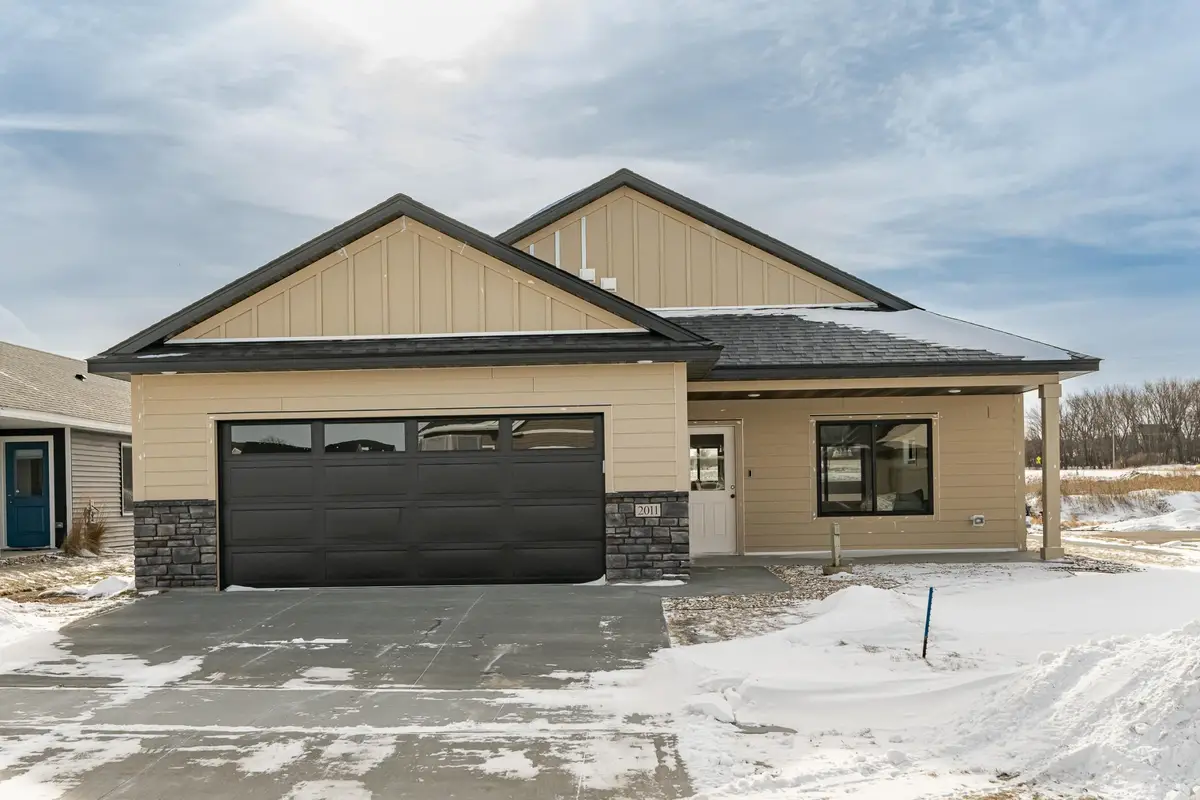 2011 Douglas Trail Drive Se, Pine Island, MN 55963 - Image #1