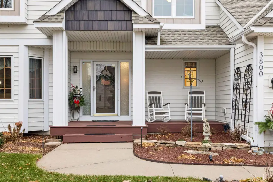 3800 Jamestown Curve, Woodbury, MN 55129 - Image #2