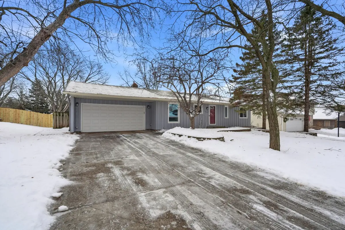 8605 Ivywood Avenue S, Cottage Grove, MN 55016 - Image #1