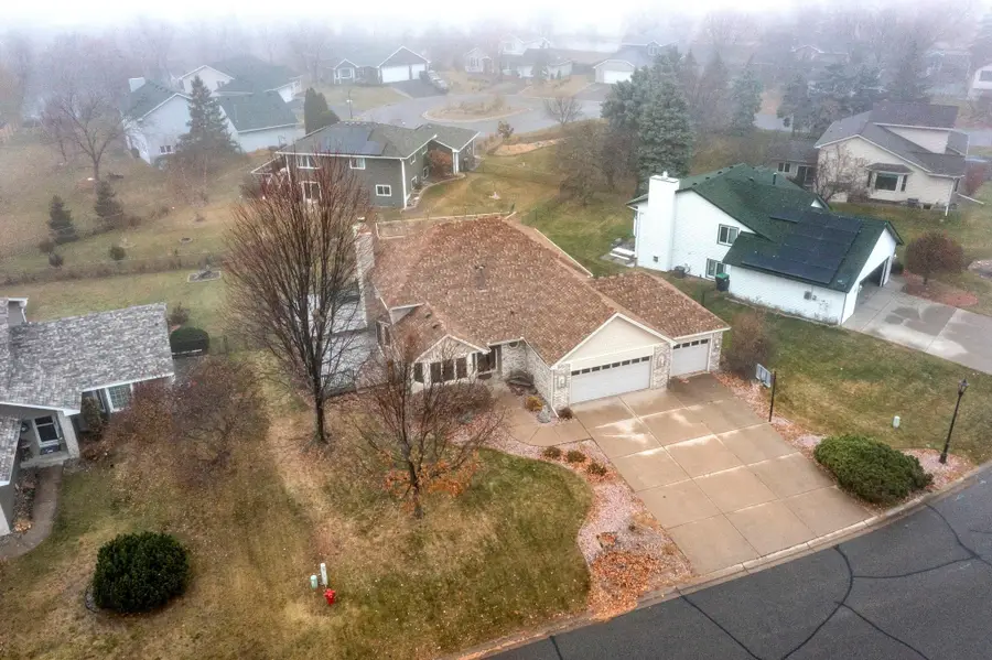 9213 Yates Bay Ct, Brooklyn Park, MN 55443 - Image #2