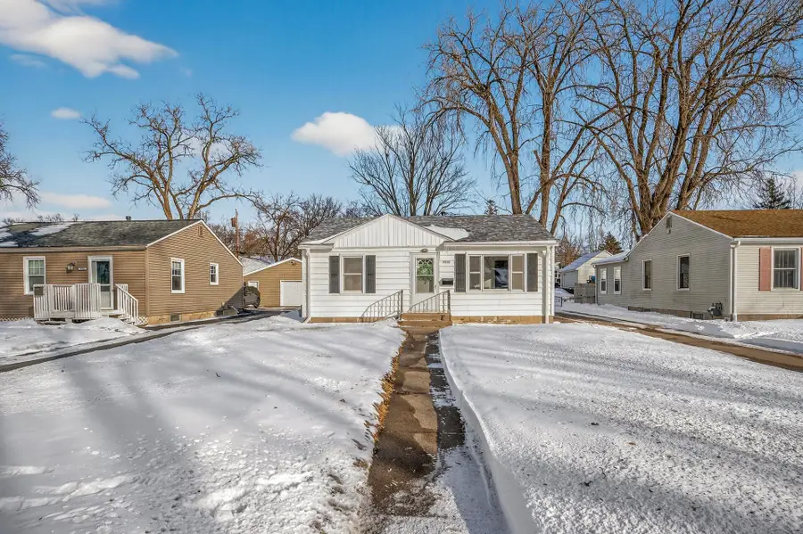 3533 Wyoming Avenue S, Saint Louis Park, MN 55426 - Image #2