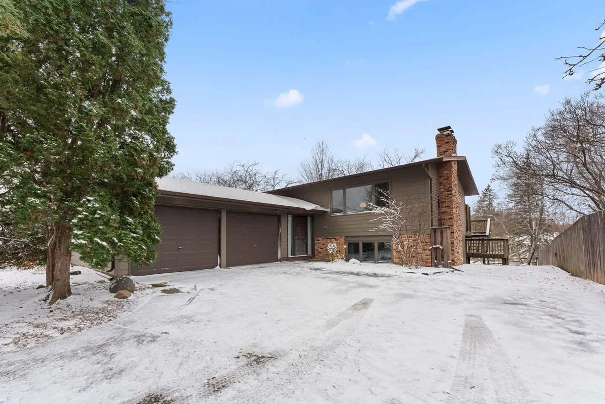 12312 Villaburne Drive, Burnsville, MN 55337 - Image #1