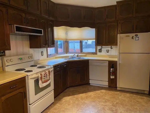 305 4th Street Sw, Pine Island, MN 55963 - Image #2