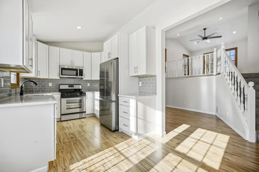 7526 W 111th Street, Bloomington, MN 55438 - Image #2