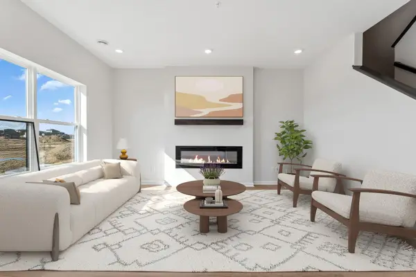 1016 130th Court E, Rosemount, MN 55068