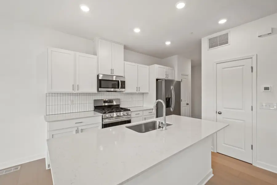 221 Huntington Drive, Waconia, MN 55387 - Image #3