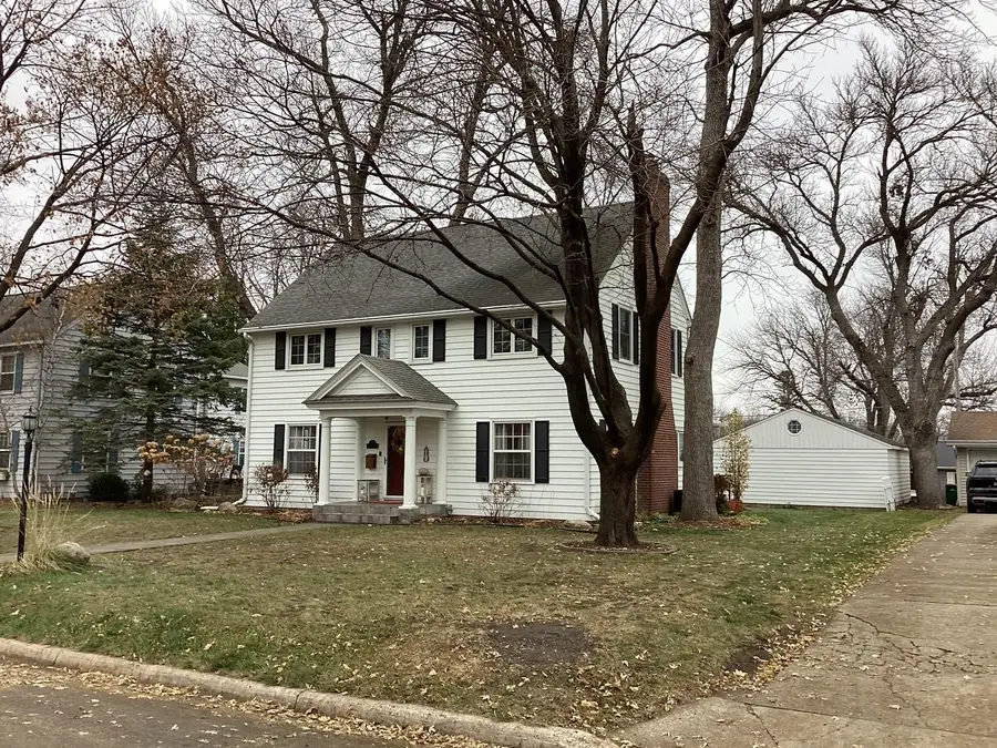 210 Lee Place, Albert Lea, MN 56007 - Image #2