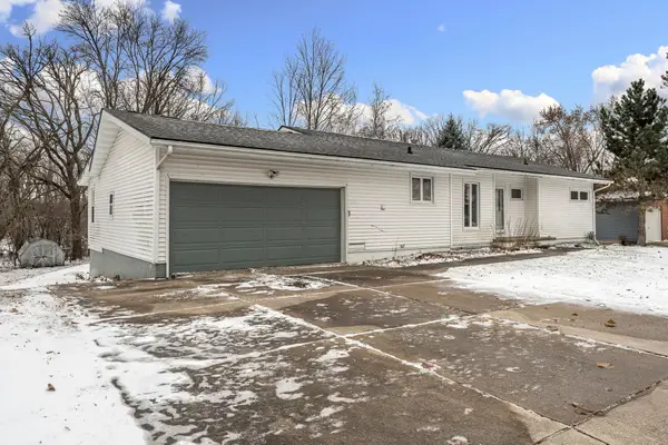 2010 11th Avenue Ne, Austin, MN 55912