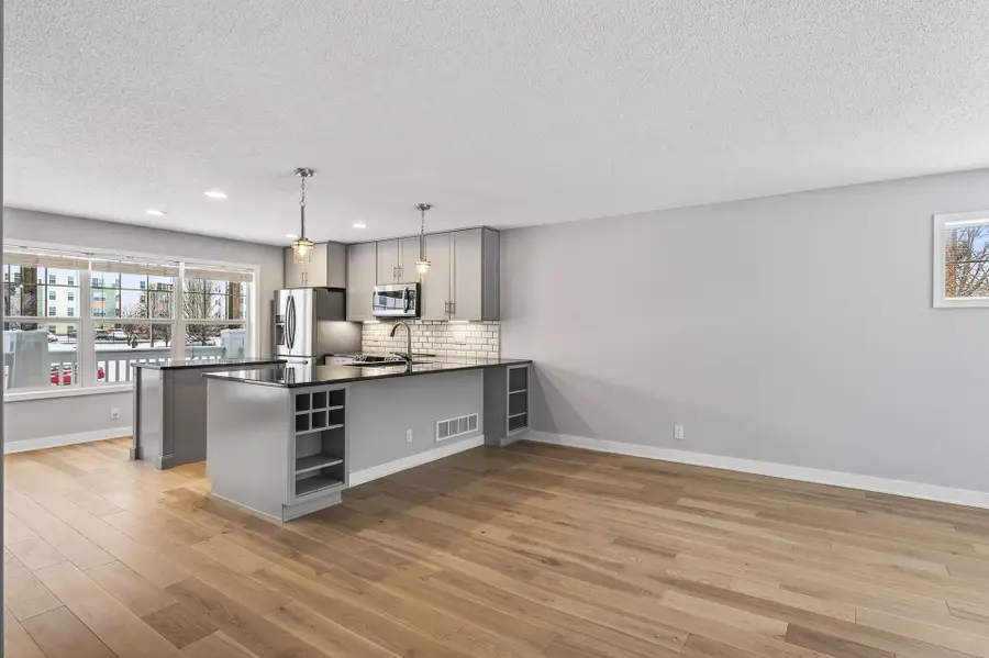 1667 Arona Street #8, Falcon Heights, MN 55108 - Image #3