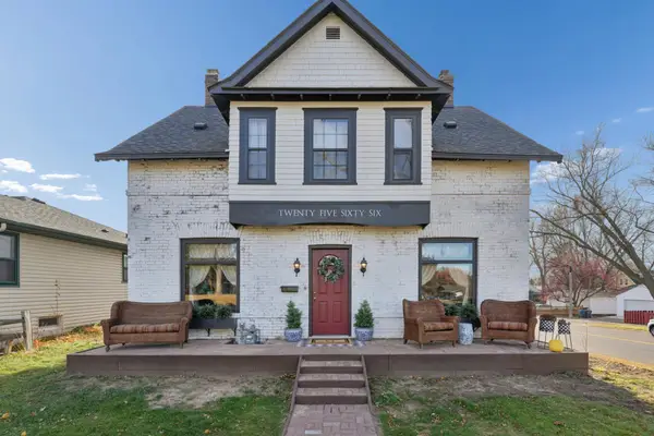 2566 18th Avenue E, North Saint Paul, MN 55109