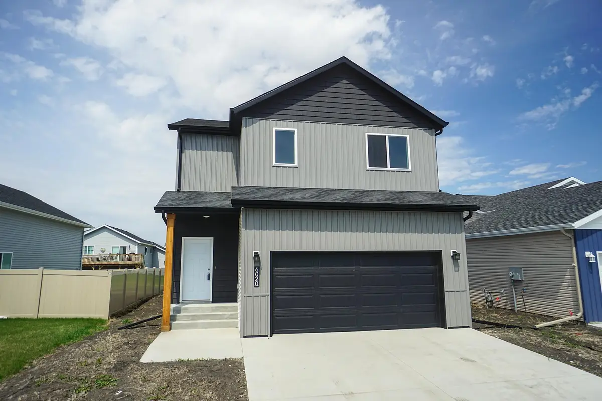 6020 80th Avenue S, Horace, ND 58047 - Image #1