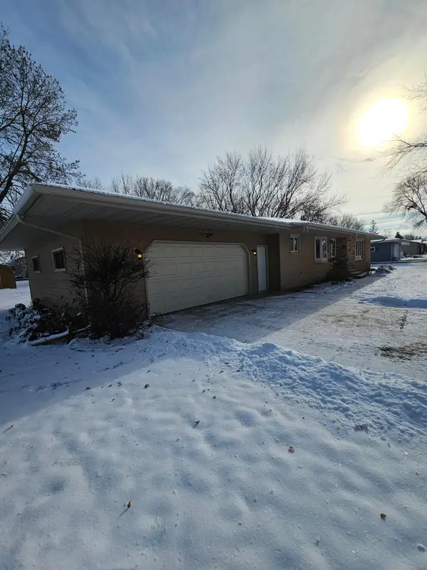 1030 Bromo Avenue, Saint Cloud, MN 56303