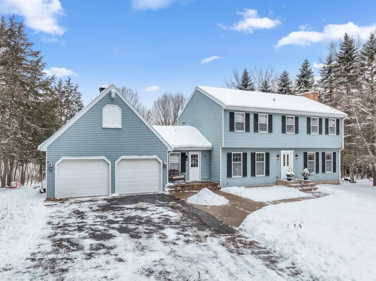 33214 Nueman Court, Lindstrom, MN 55045 - Image #1