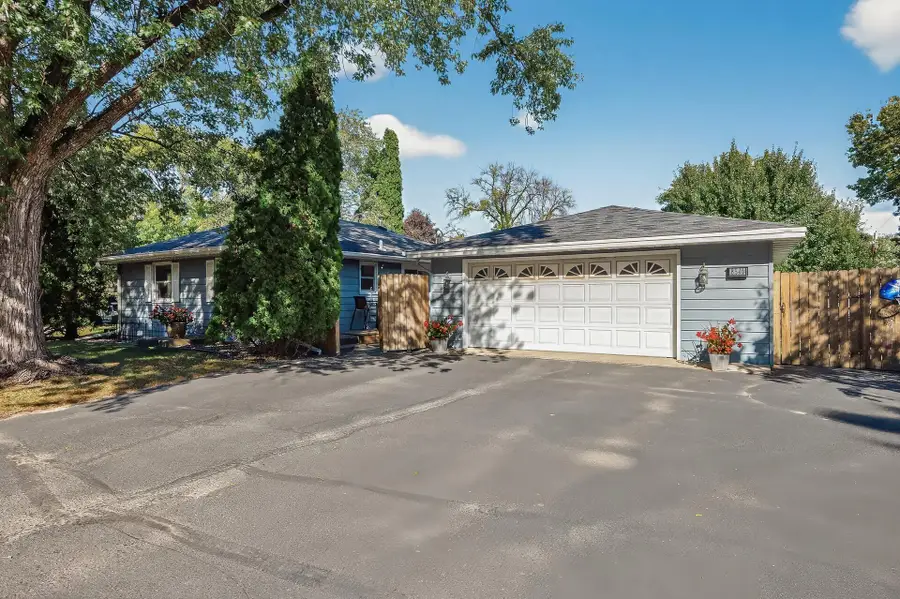 8549 Russell Avenue S, Bloomington, MN 55431 - Image #2