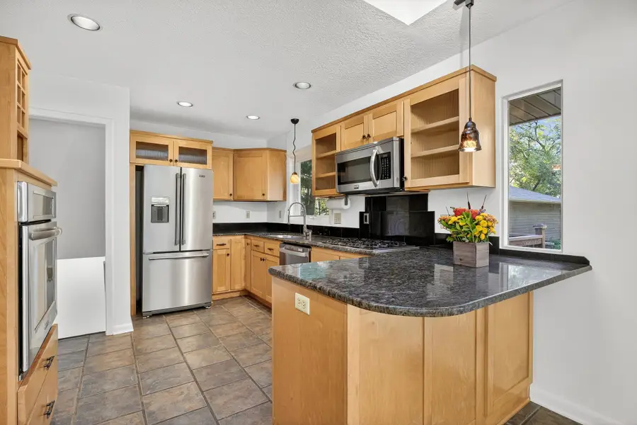 4930 Winsdale Street N, Golden Valley, MN 55422 - Image #3