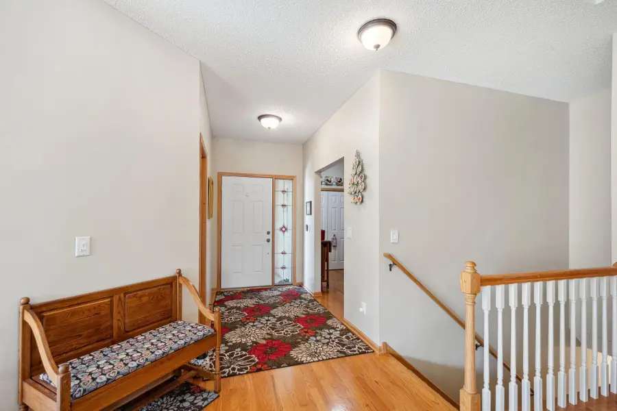 17830 Glasgow Way, Lakeville, MN 55044 - Image #2