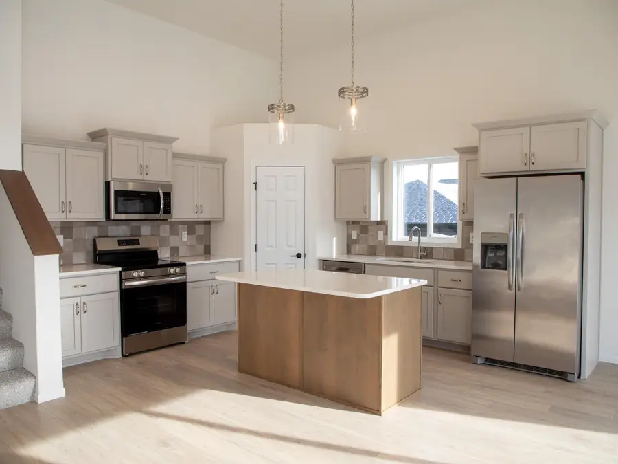 1466 66th Avenue S, Fargo, ND 58104 - #2