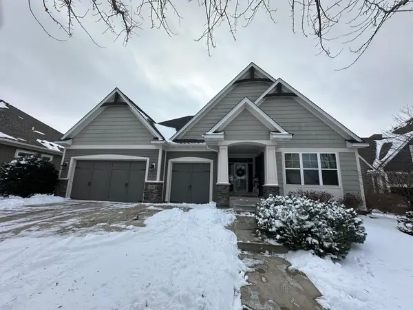 16899 E Lake Drive, Lakeville, MN 55044