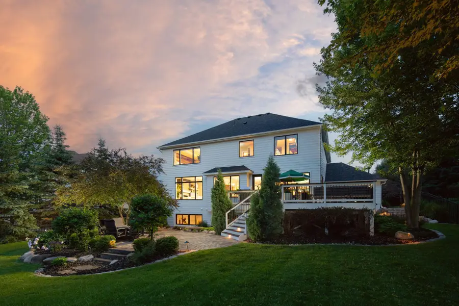 541 Lakeridge Drive, Shoreview, MN 55126 - Image #2