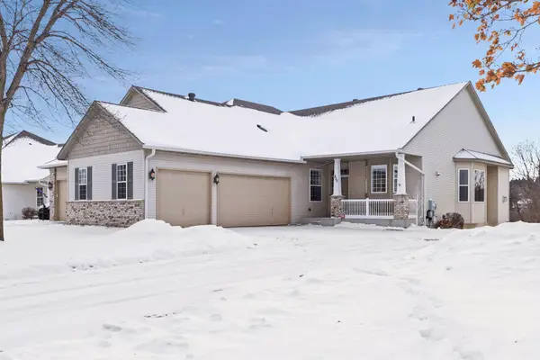 820 Woodduck Drive, Woodbury, MN 55125