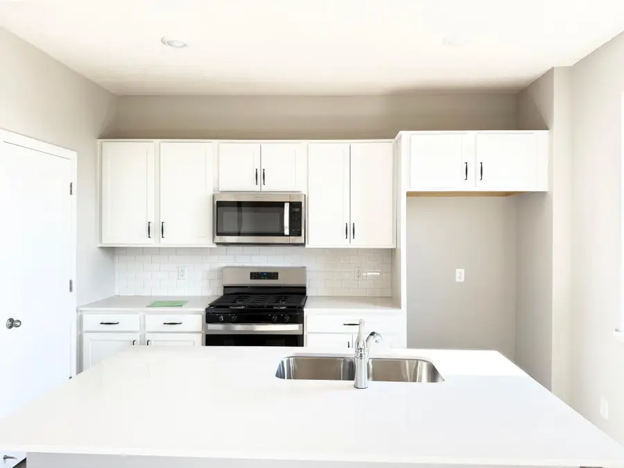 927 Redfield Circle, Delano, MN 55328 - Image #3