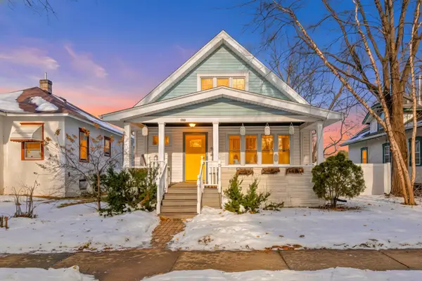 885 Sherwood Avenue, Saint Paul, MN 55106