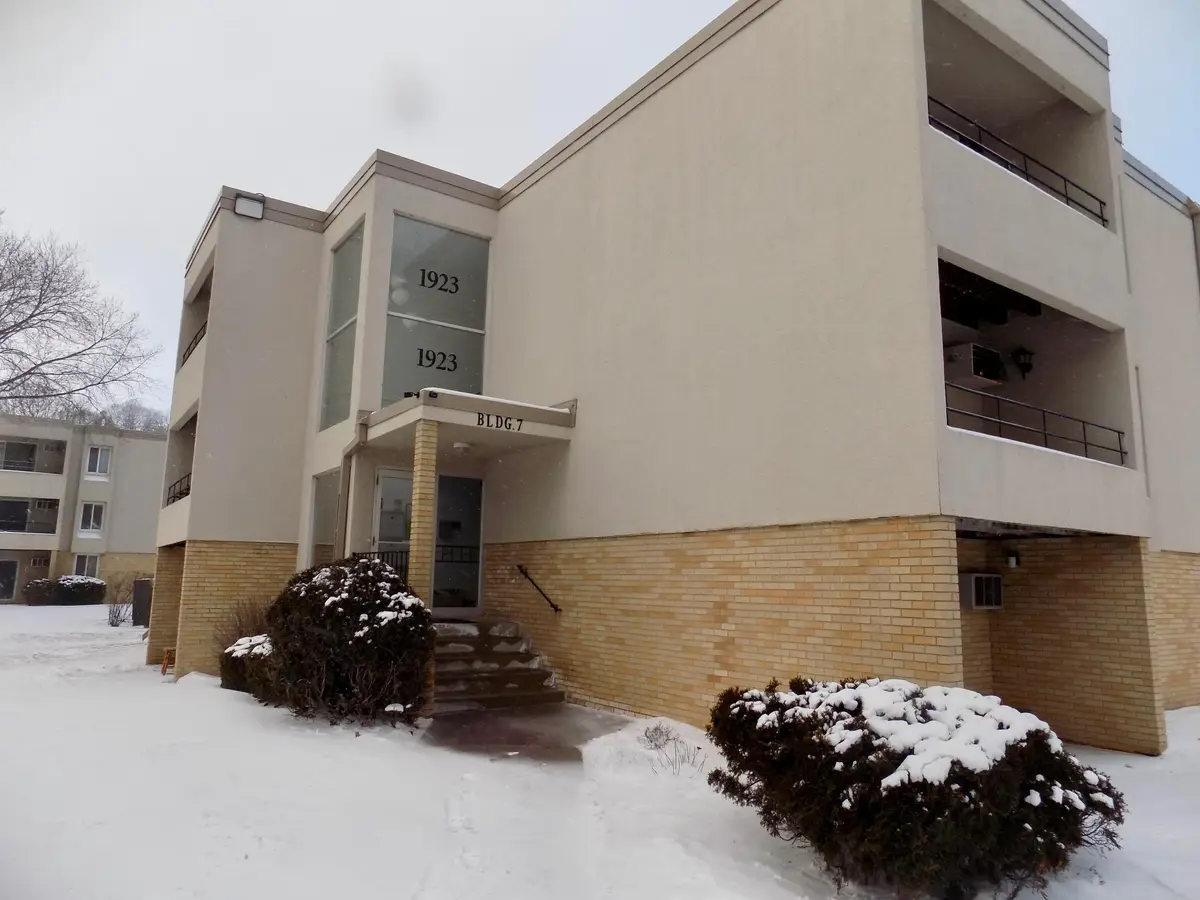 1923 Viking Drive Nw #21 (Bldg 7), Rochester, MN 55901 - Image #1