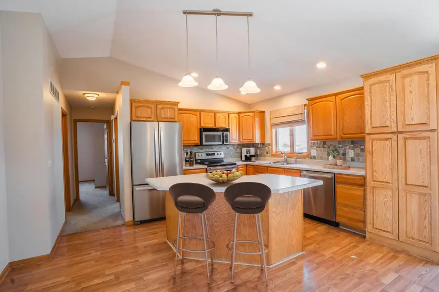 615 5th St Ne, Plainview, MN 55964 - Image #3