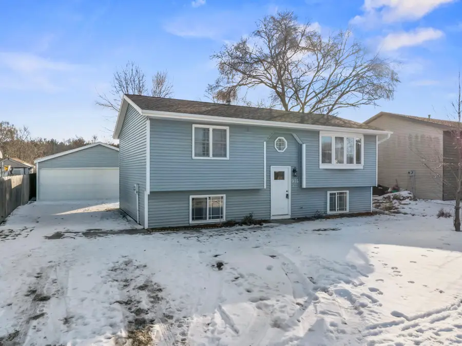 916 E Village Circle Se, Rochester, MN 55904 - #2