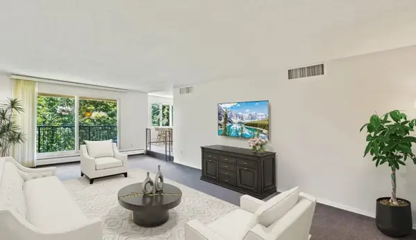 3412 Oak Ridge Road #206, Minnetonka, MN 55305