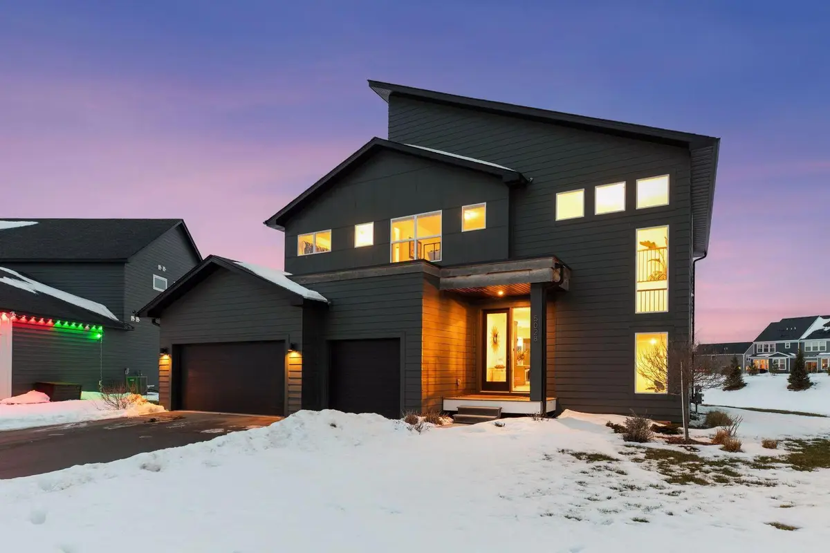 5028 Airlake Draw, Woodbury, MN 55129 - #1