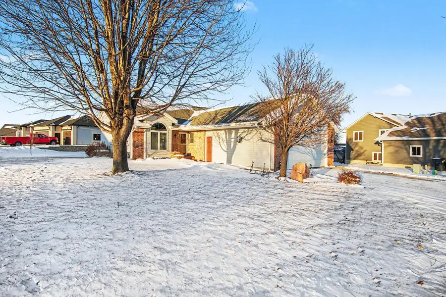 301 E Christensen Drive, Luverne, MN 56156 - Image #2