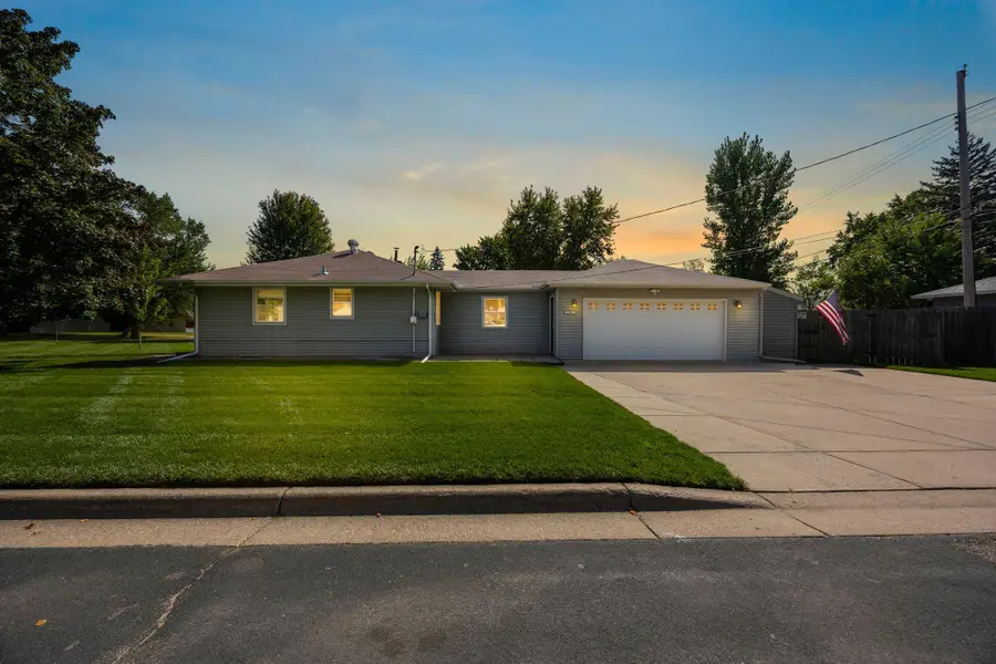 8800 10th Avenue S, Bloomington, MN 55420 - Image #3