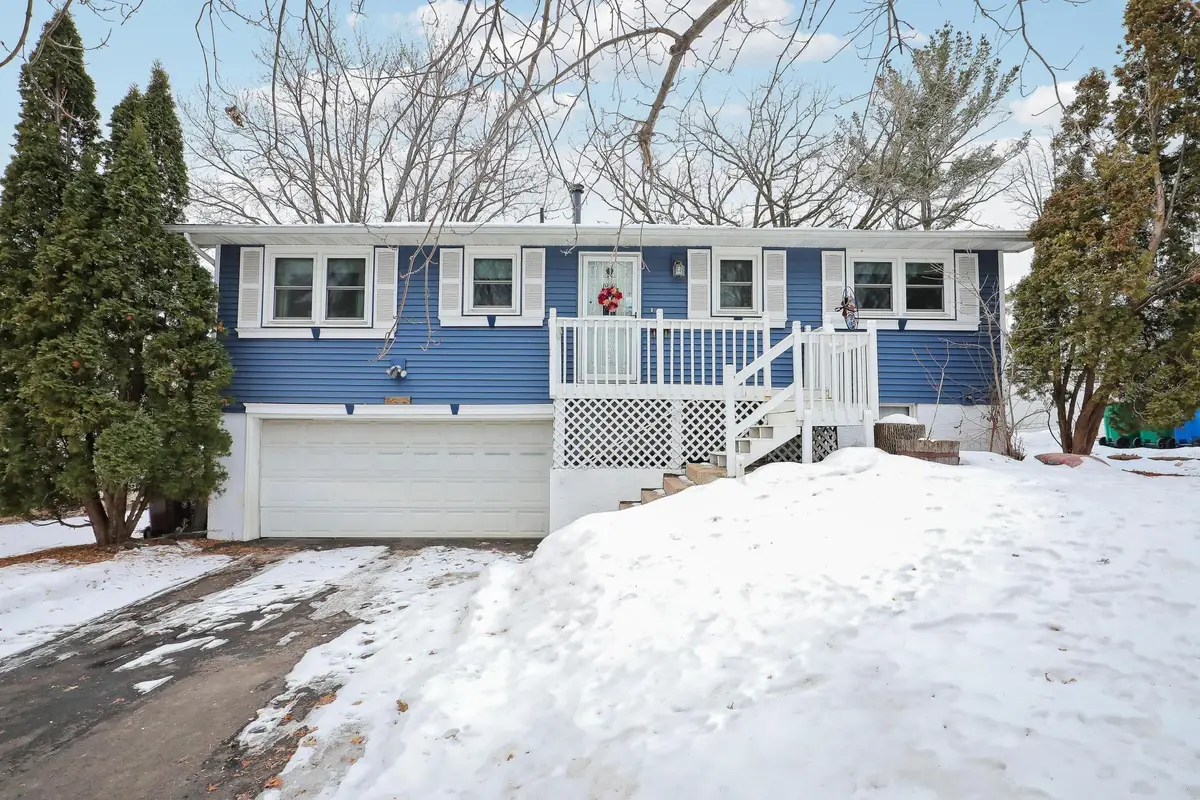 544 3rd Avenue Nw, New Brighton, MN 55112 - #1