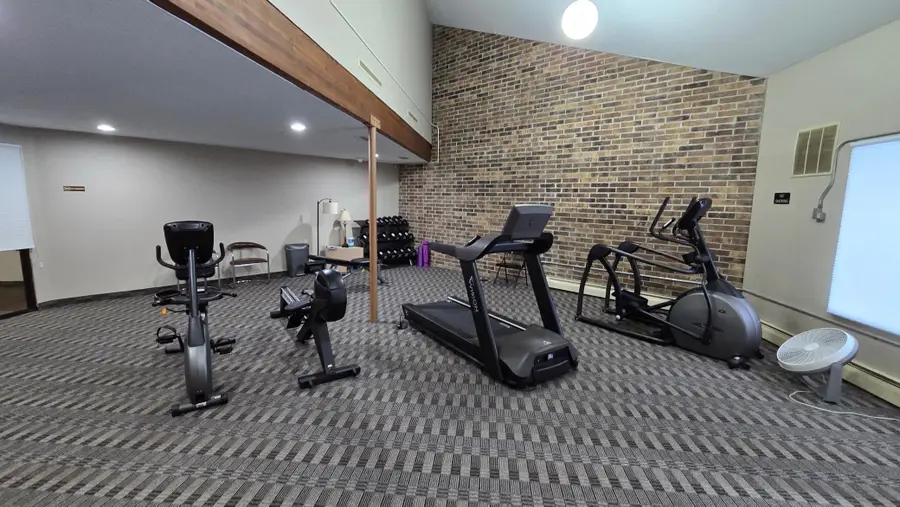 35 Nathan Lane N #114, Plymouth, MN 55441 - Image #2