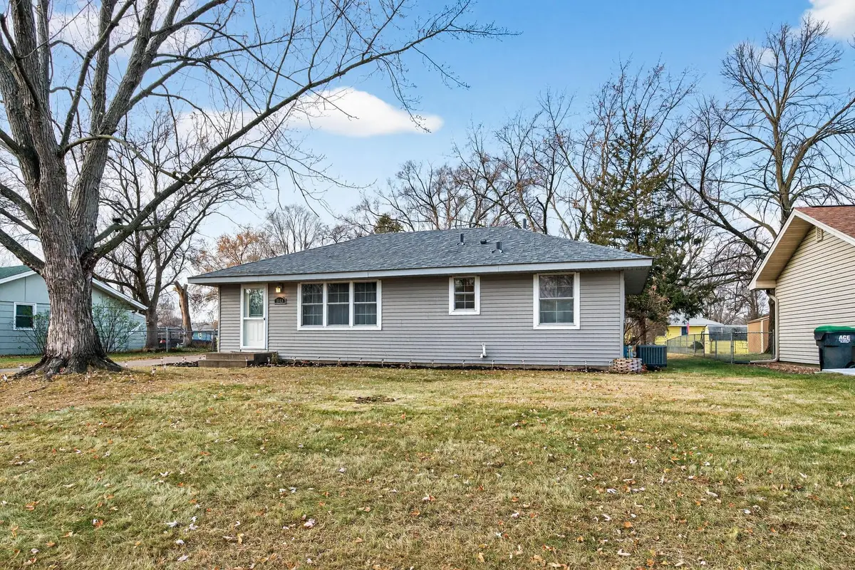 11424 Xavis Street Nw, Coon Rapids, MN 55433 - Image #1