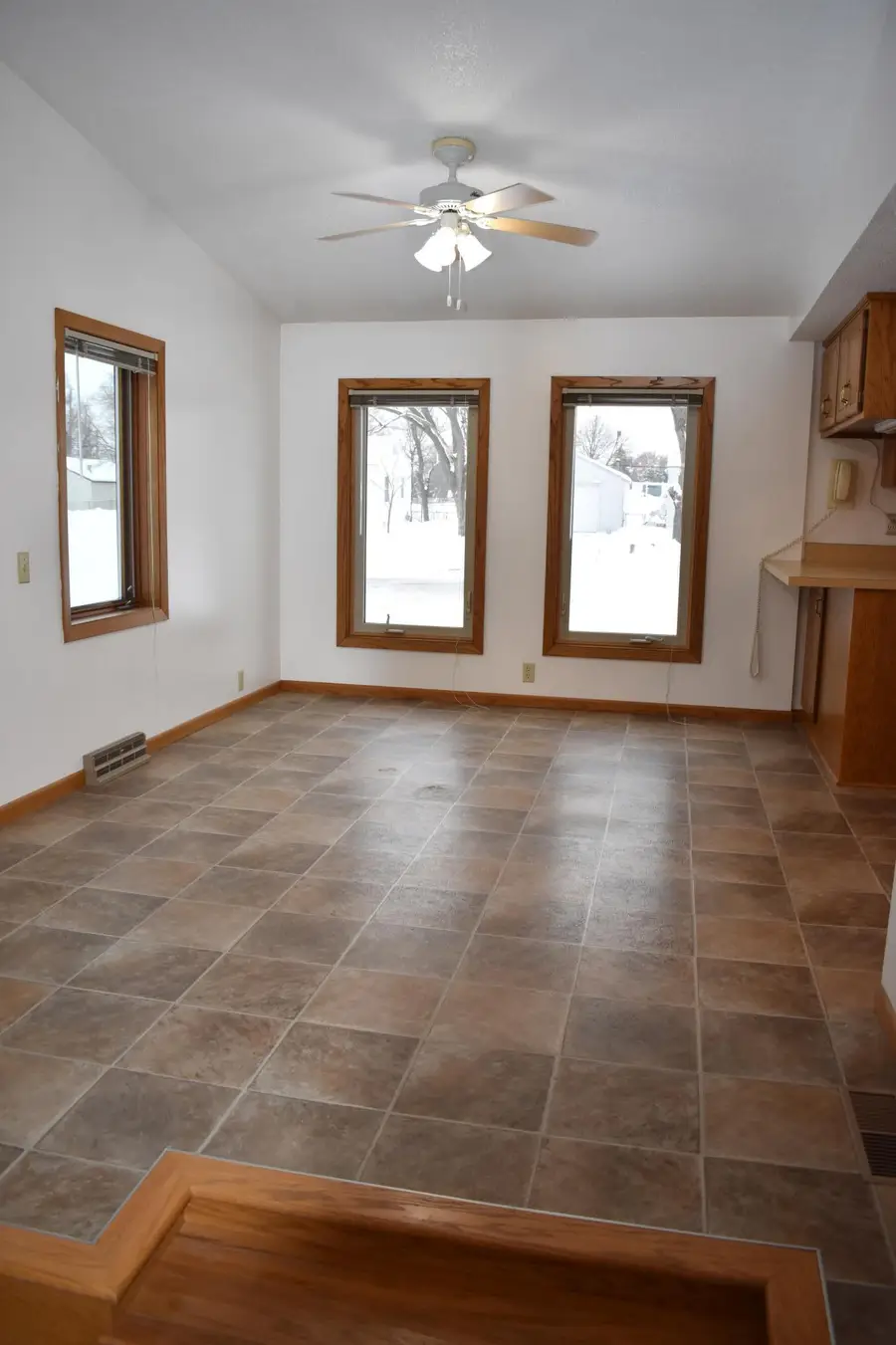 861 83rd Avenue Ne, Spring Lake Park, MN 55432 - Image #2