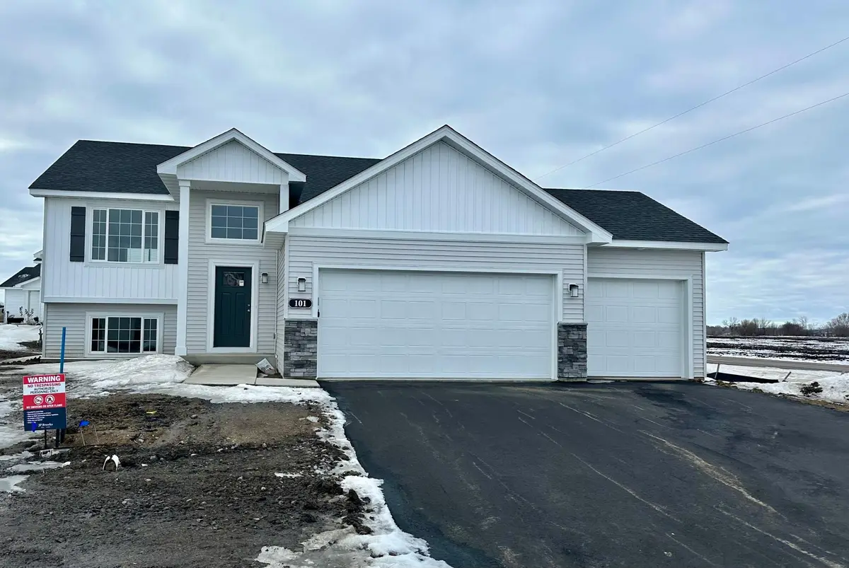 101 Robbie Lane, Howard Lake, MN 55349 - Image #1