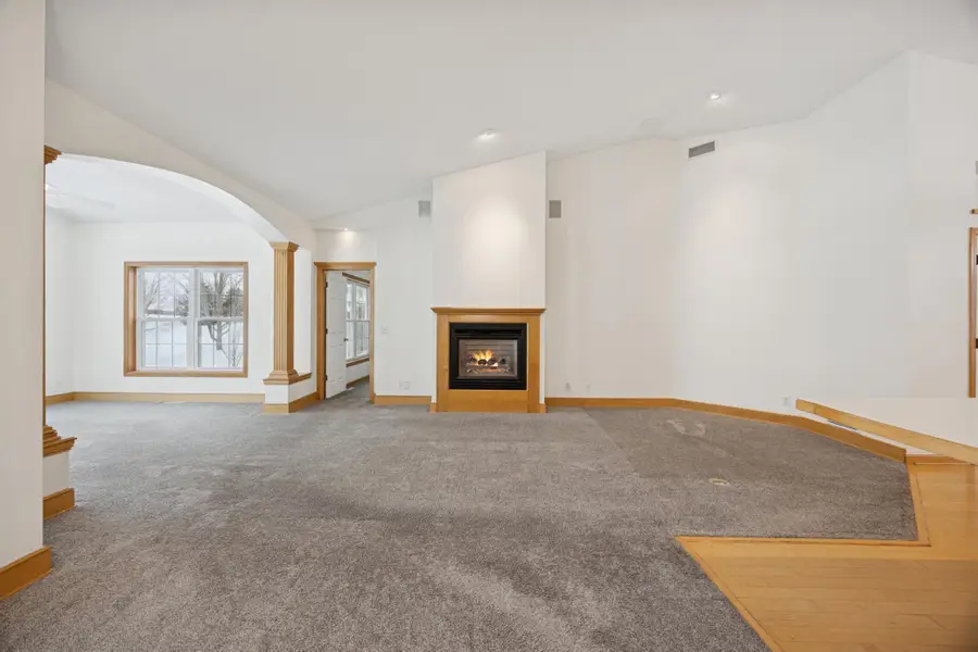 519 Holly Lane N, Oakdale, MN 55128 - Image #3