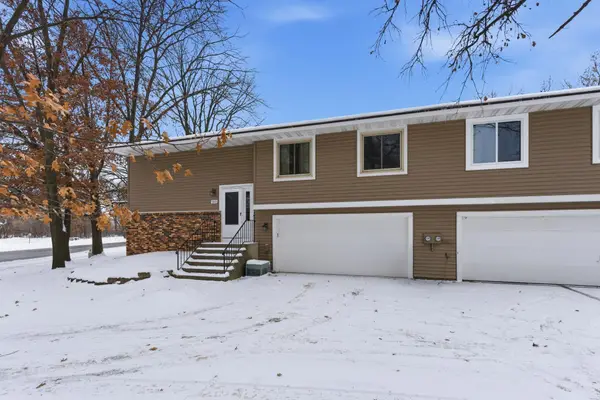1869 113th Avenue Nw, Coon Rapids, MN 55433
