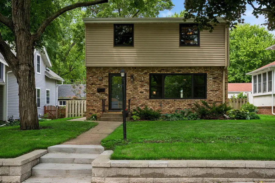 218 11th Avenue N, Hopkins, MN 55343 - #2