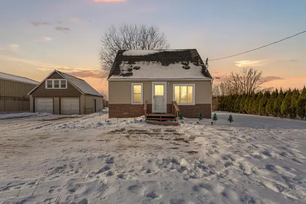 19730 Bixby Avenue, Faribault, MN 55021