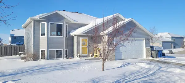 3907 13th Street S, Moorhead, MN 56560