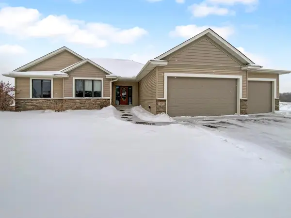 515 Saxon Drive, Elko New Market, MN 55054