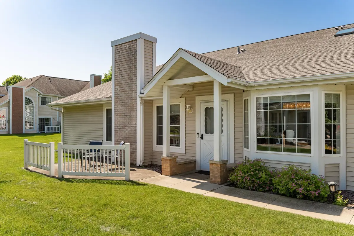 1896 Waterford Place Sw, Rochester, MN 55902 - #1